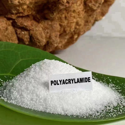 Chemiczny biały kationowy polimer w proszku flokulant Poliakrylamid CPAM 9003-05-8